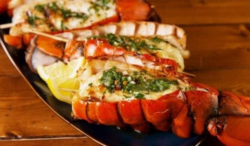 Cách làm sốt bơ tỏi thơm lừng cho món tôm hùm nướng bơ tỏi tại nhà